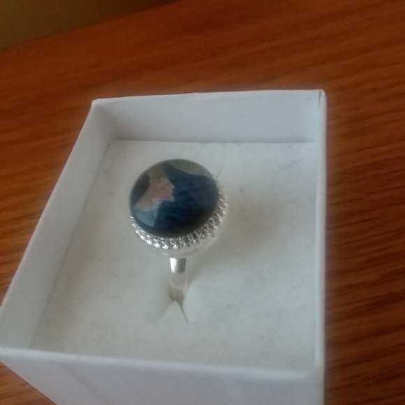 Silver Plated glass cabochon adjustable ring - Picture 2 of 2